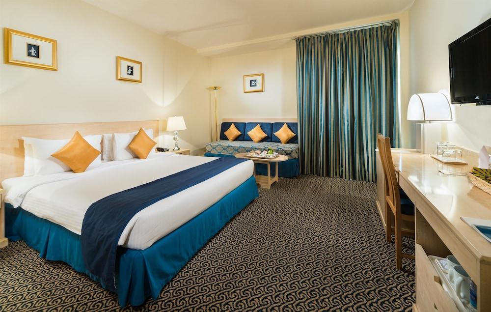 Tulip Inn Downtown Μουσκάτ Εξωτερικό φωτογραφία