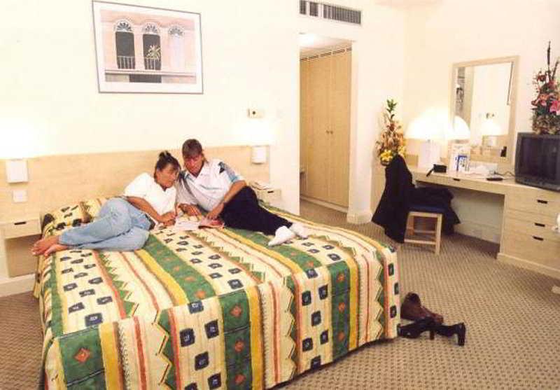 Tulip Inn Downtown Μουσκάτ Εξωτερικό φωτογραφία
